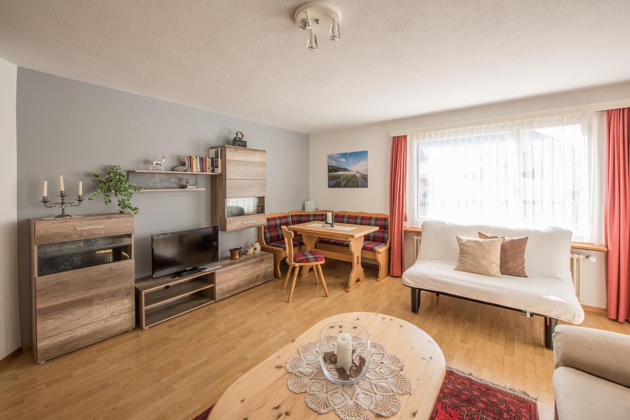 Chesa Talvo, Samedan Apartment ภายนอก รูปภาพ